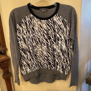 Vince Girls Kids Gray Black Patterned High-Low Hem Sweater Size XL